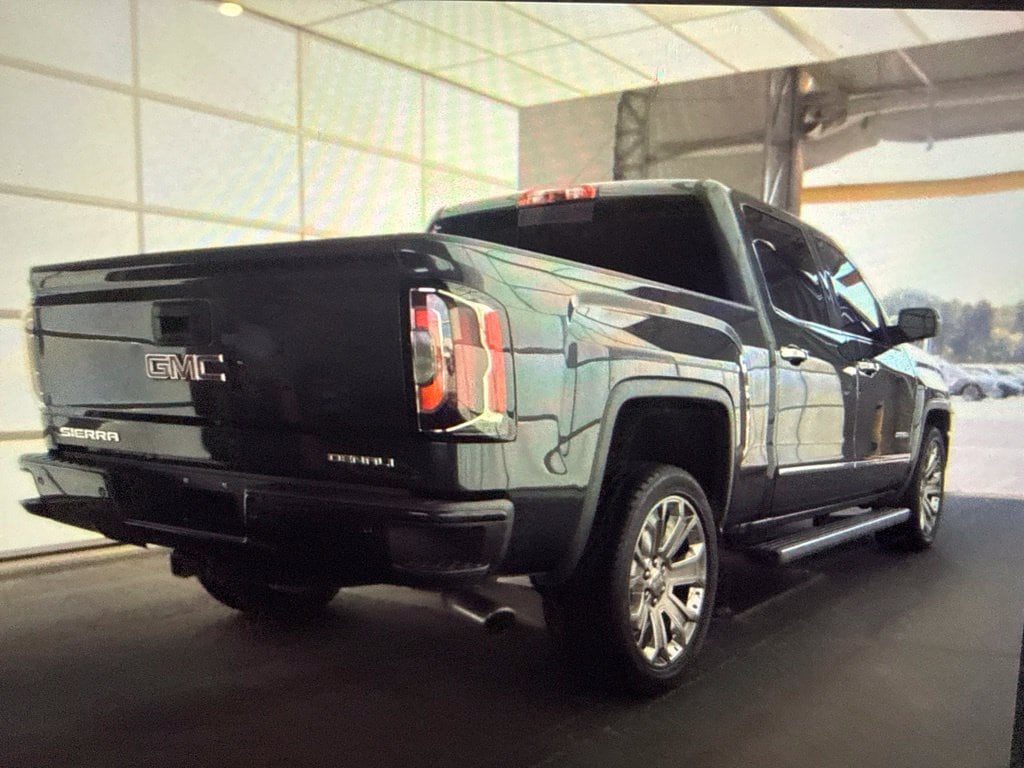Used 2018 GMC Sierra 1500 Denali Denali with VIN 3GTU2PEJ4JG206084 for sale in Little Rock