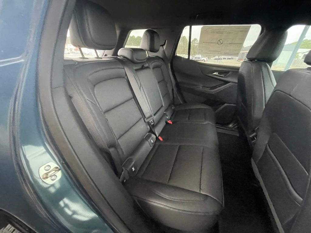 2026 Chevrolet Equinox LT - Photo 12