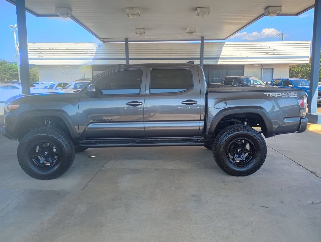 Used 2022 Toyota Tacoma TRD Off Road with VIN 3TMCZ5AN7NM467253 for sale in Little Rock
