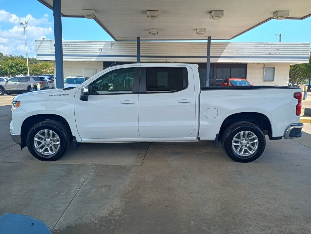 Used 2025 Chevrolet Silverado 1500 LT with VIN 2GCPACED6S1161811 for sale in Little Rock
