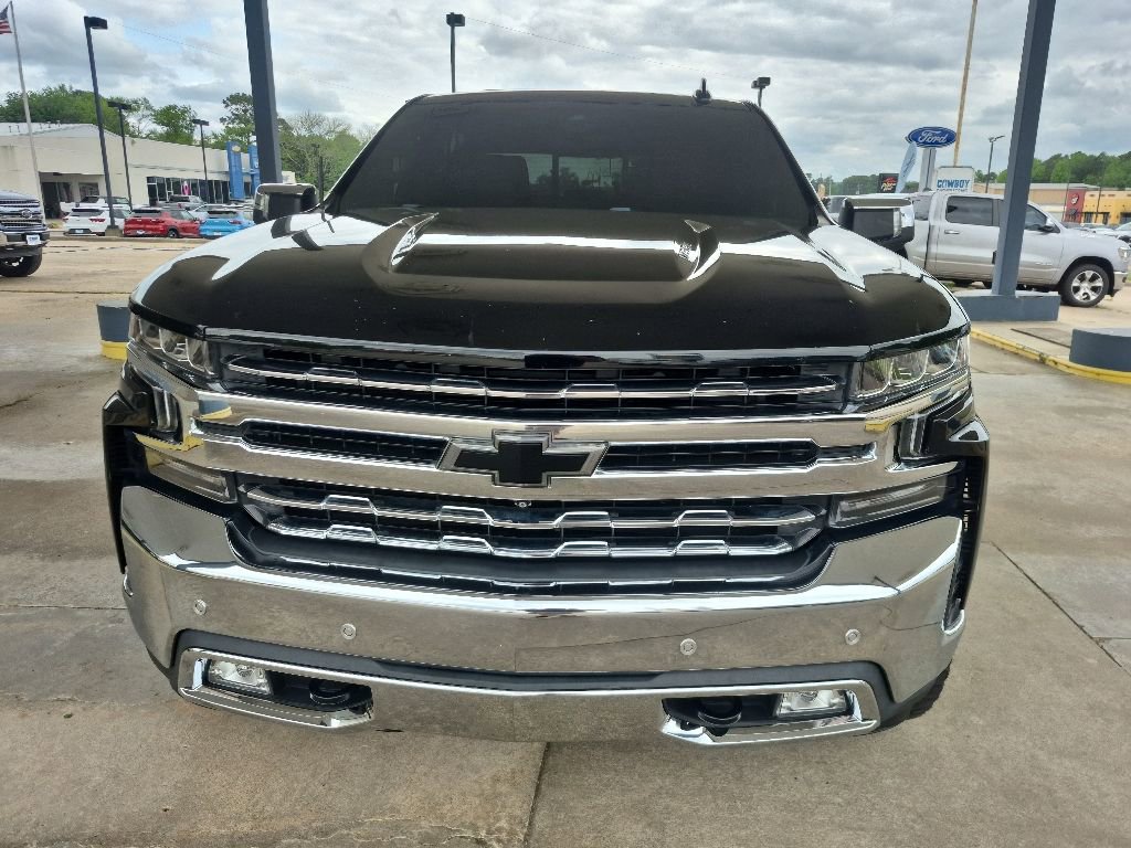 Used 2019 Chevrolet Silverado 1500 LTZ with VIN 3GCUYGEL9KG165808 for sale in Little Rock