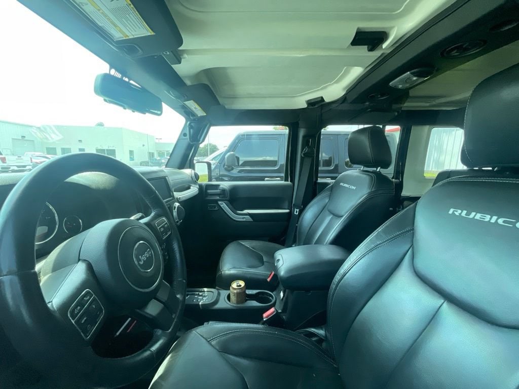 Used 2015 Jeep Wrangler Unlimited Rubicon SUV