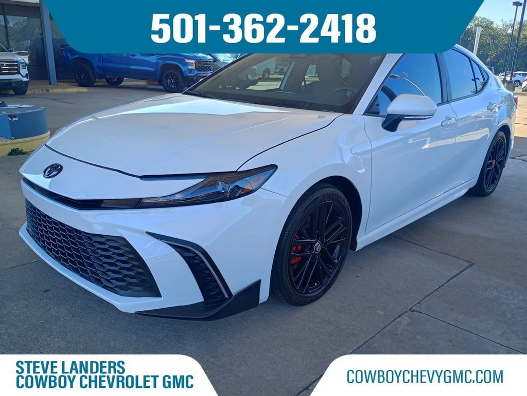 Used 2025 Toyota Camry SE Sedan