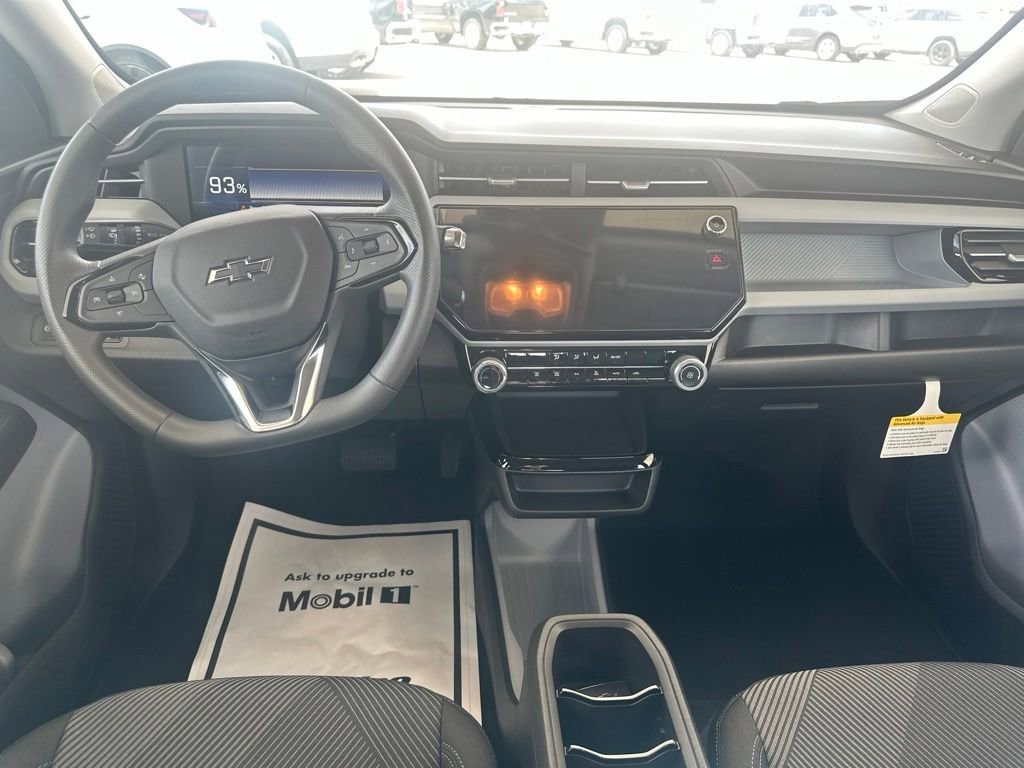2027 Chevrolet Bolt LT - Photo 7
