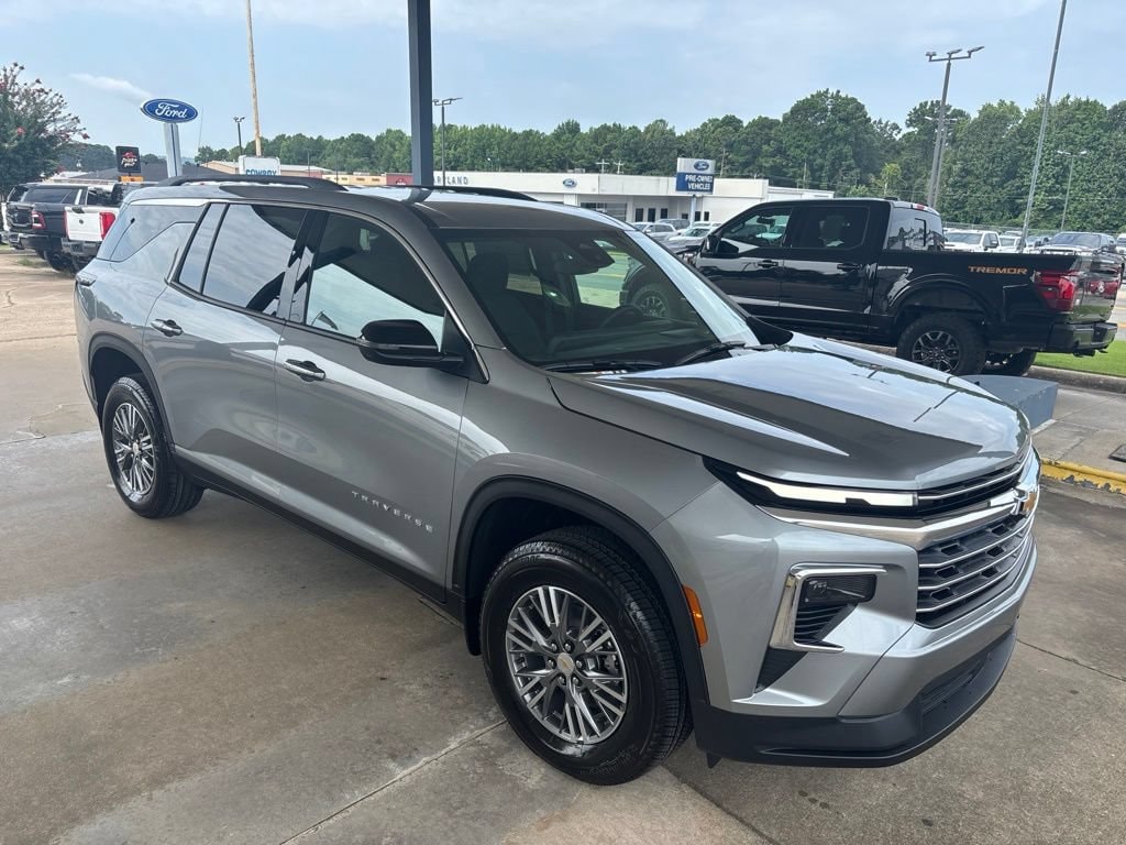 New 2026 Chevrolet Traverse LT SUV