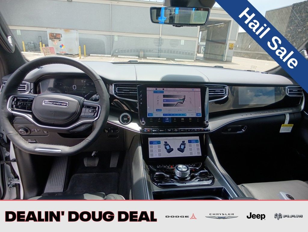 2025 Jeep Grand Wagoneer Series II - Photo 13
