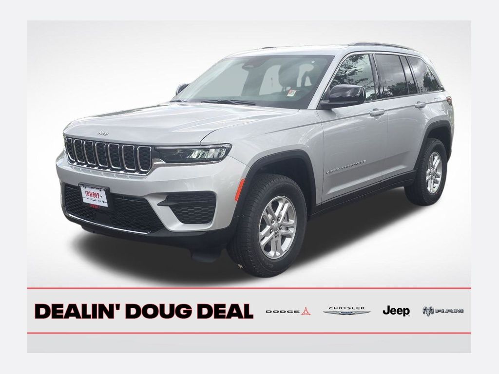 2025 Jeep Grand Cherokee Laredo's photo