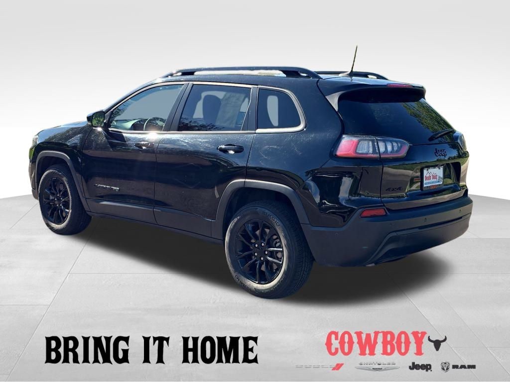 Used 2023 Jeep Cherokee Altitude Lux SUV