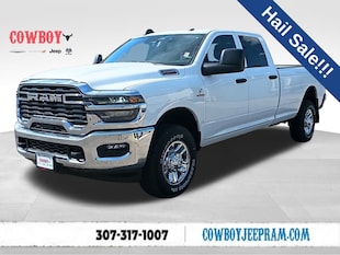 2025 Ram 2500 TRADESMAN CREW CAB 4X4 8' BOX Pickup