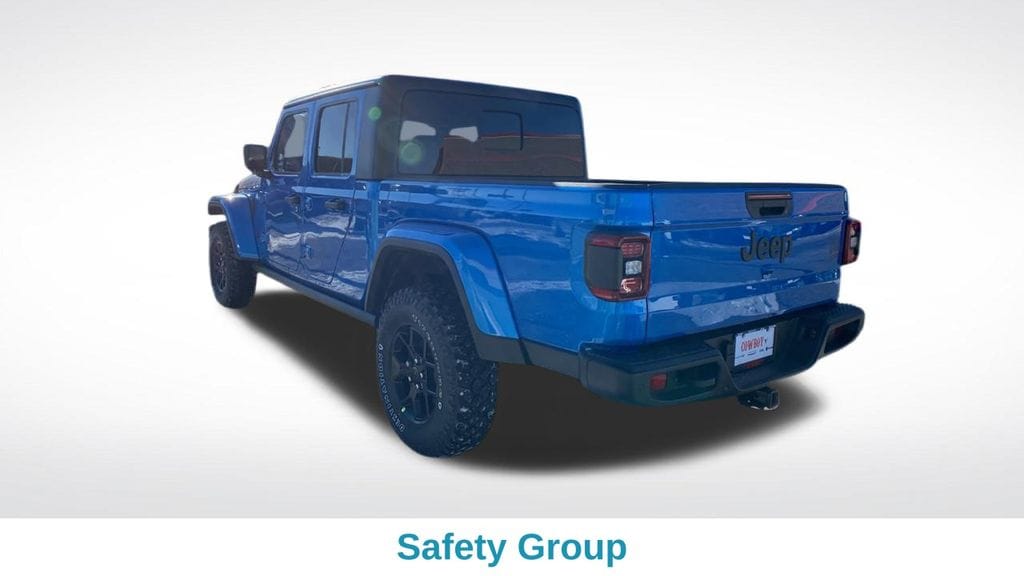 New 2025 Jeep Gladiator Sport Pickup