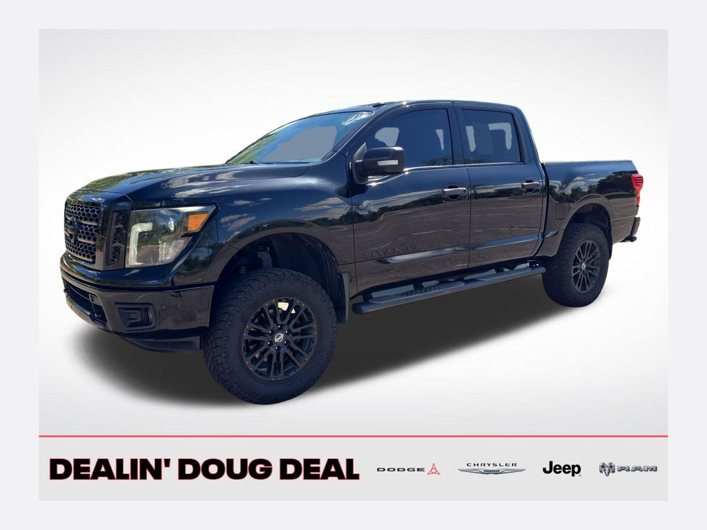 2019 Nissan Titan SV 4X4 Crew Cab's photo