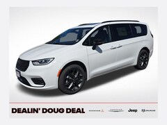 2026 Chrysler Pacifica Limited Passenger Van