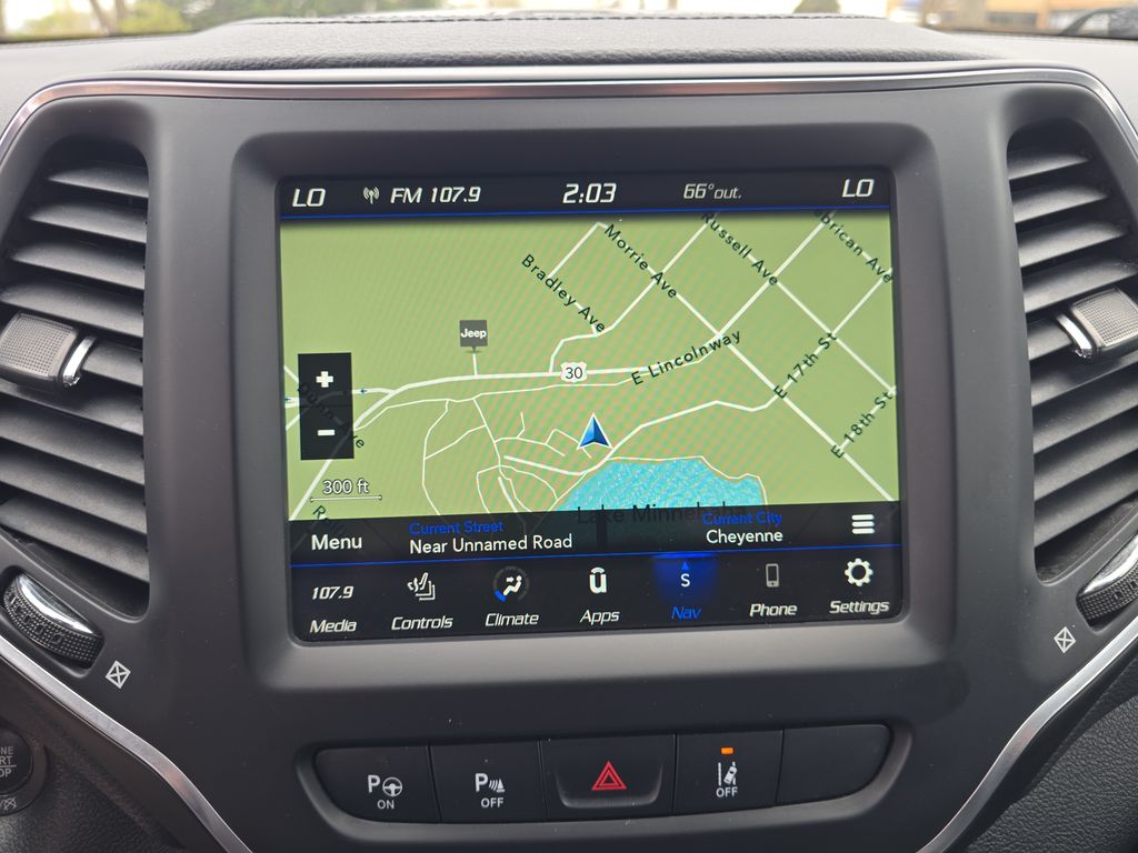 2023 Jeep Cherokee Altitude Lux - Photo 21