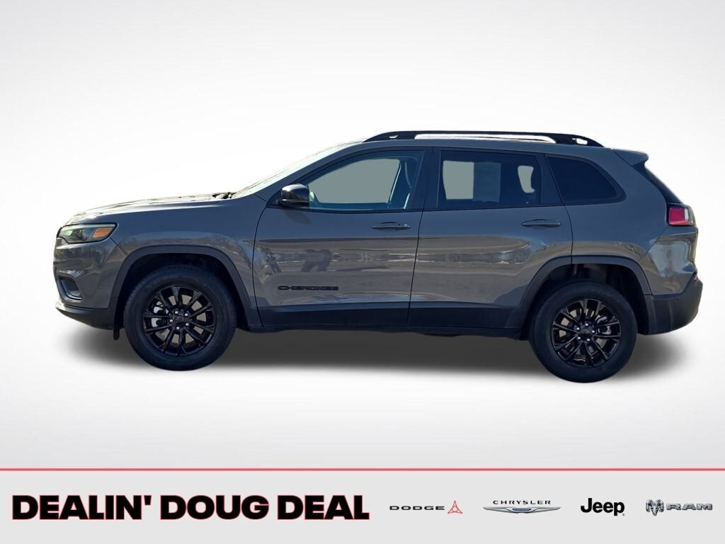 Used 2023 Jeep Cherokee Altitude Lux SUV