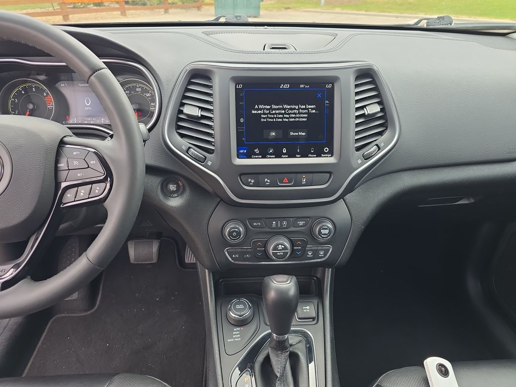 2023 Jeep Cherokee Altitude Lux - Photo 19