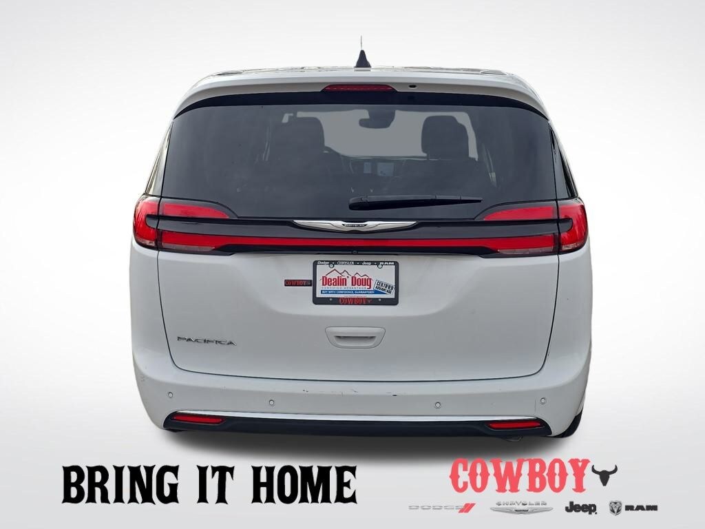 Used 2024 Chrysler Pacifica Touring L Van Passenger Van