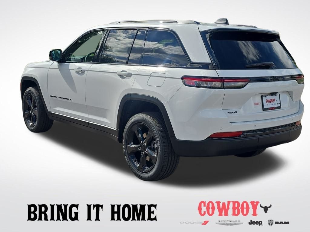 New 2025 Jeep Grand Cherokee Laredo Sport Utility