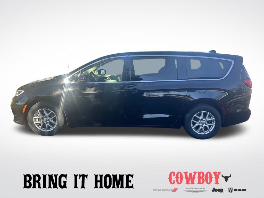 Used 2024 Chrysler Pacifica Touring L Van Passenger Van