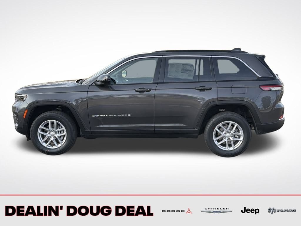 New 2026 Jeep Grand Cherokee Laredo Sport Utility
