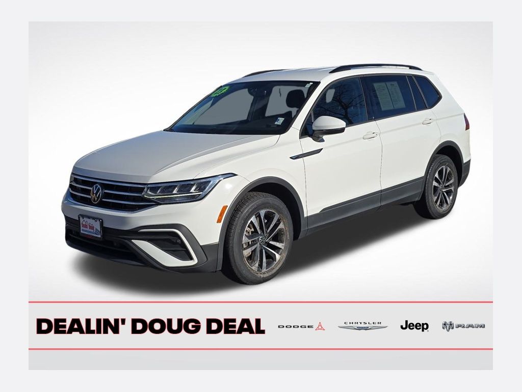 2023 Volkswagen Tiguan S's photo