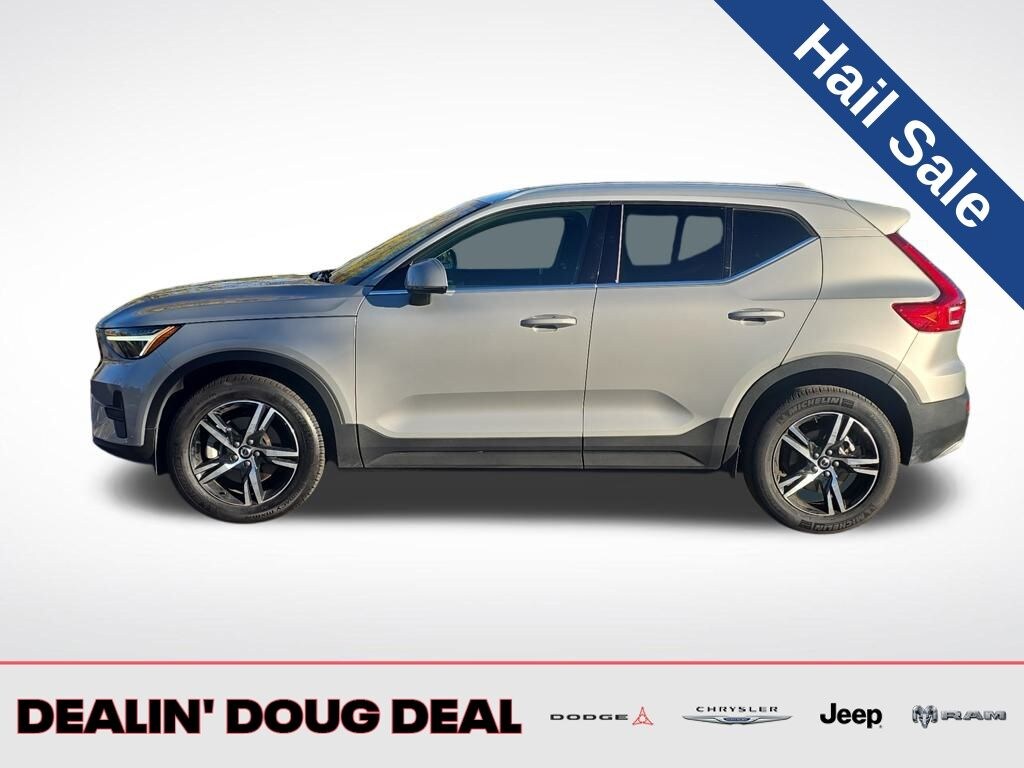 Used 2025 Volvo XC40 B5 Core Bright Theme SUV