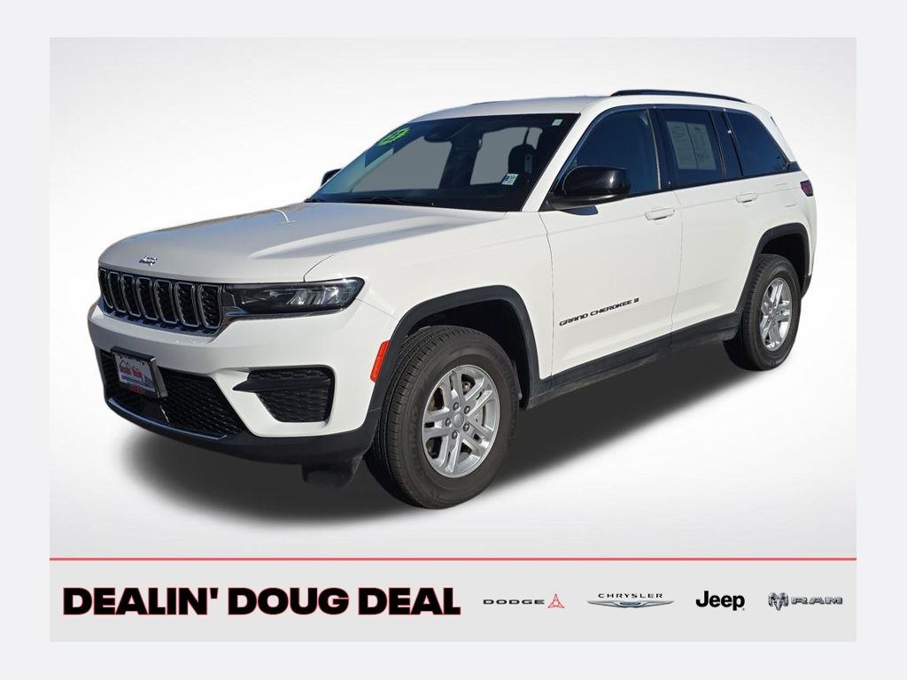 2023 Jeep Grand Cherokee Laredo's photo