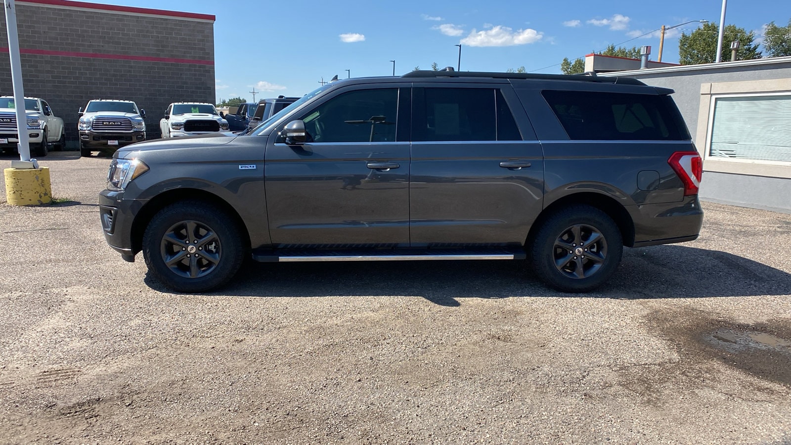 Used 2020 Ford Expedition XLT with VIN 1FMJK1JT9LEA81189 for sale in Cheyenne, WY