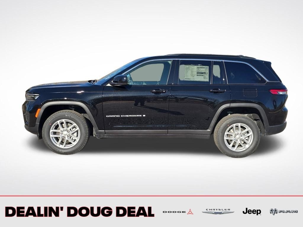 New 2026 Jeep Grand Cherokee Laredo Sport Utility