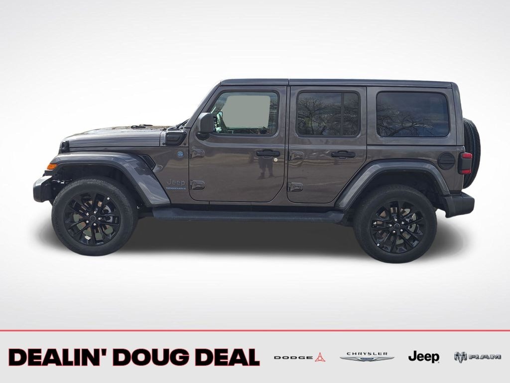 Used 2025 Jeep Wrangler 4xe Sahara SUV