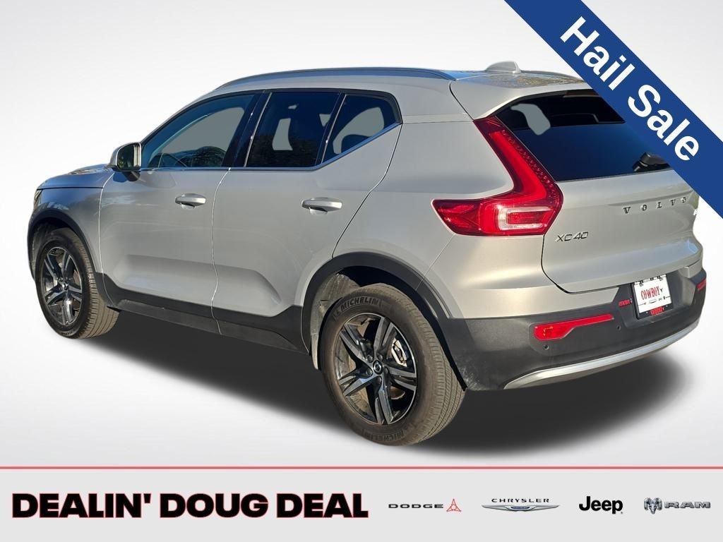 Used 2025 Volvo XC40 B5 Core Bright Theme SUV