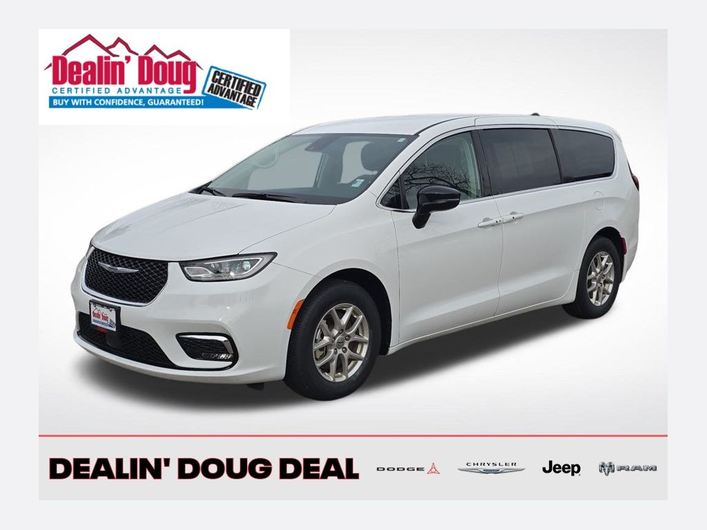 2024 Chrysler Pacifica Van Passenger Van 