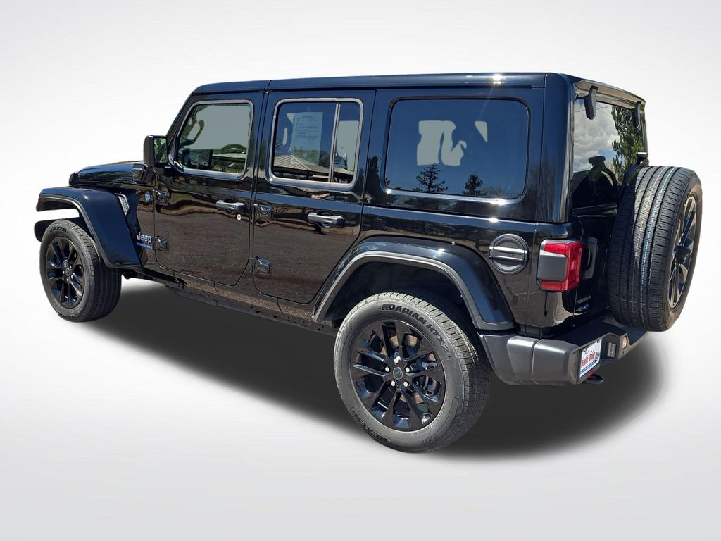 Used 2025 Jeep Wrangler 4xe Sahara SUV