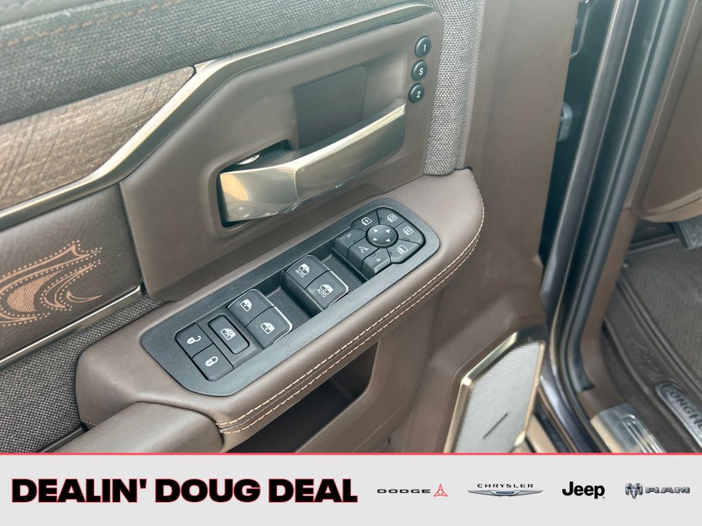 2026 RAM 3500 Limited/Longhorn - Photo 12
