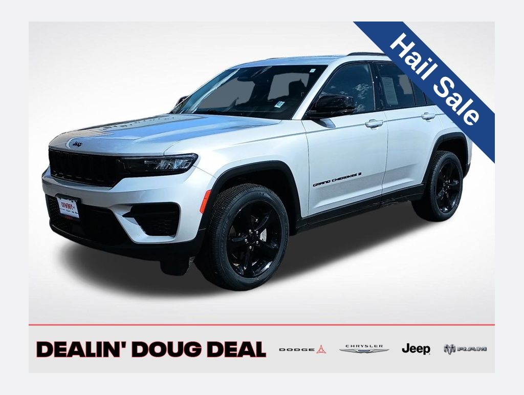 2023 Jeep Grand Cherokee Altitude's photo