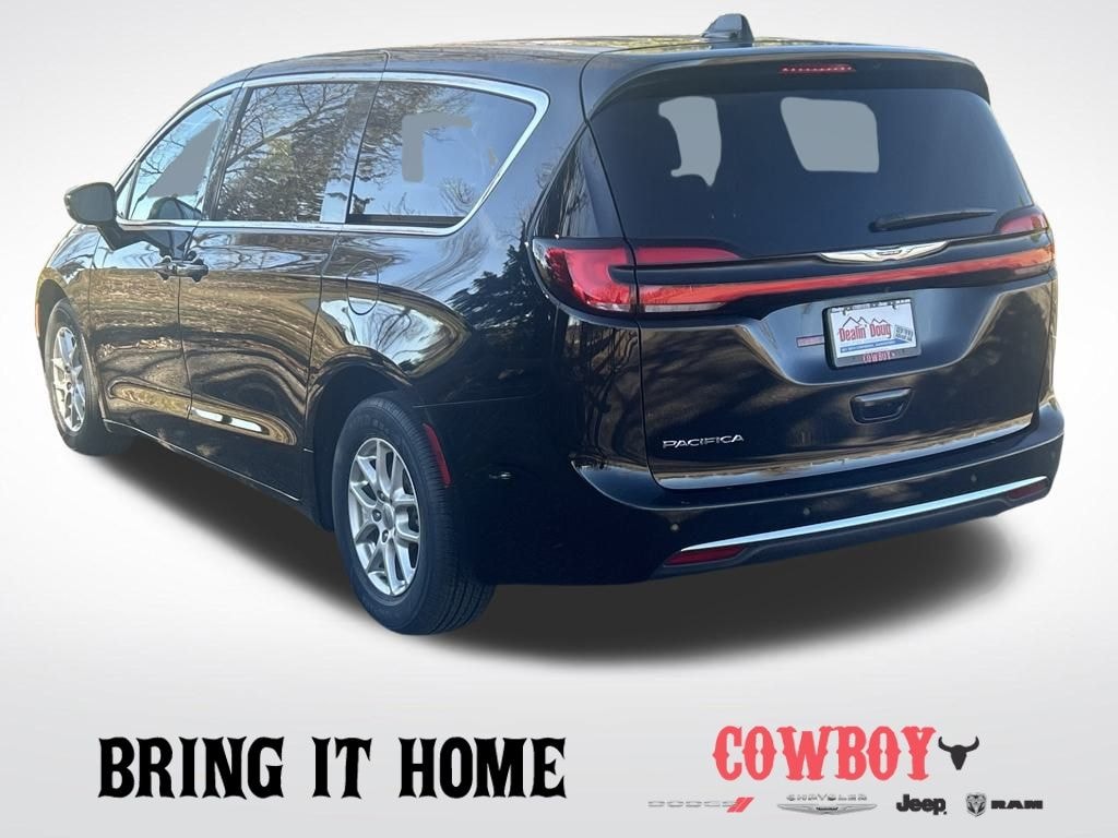 Used 2024 Chrysler Pacifica Touring L Van Passenger Van