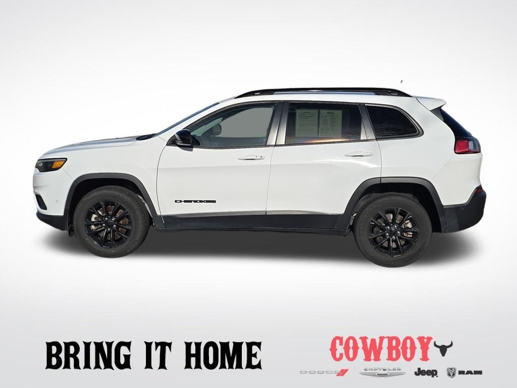 Used 2023 Jeep Cherokee Altitude Lux SUV