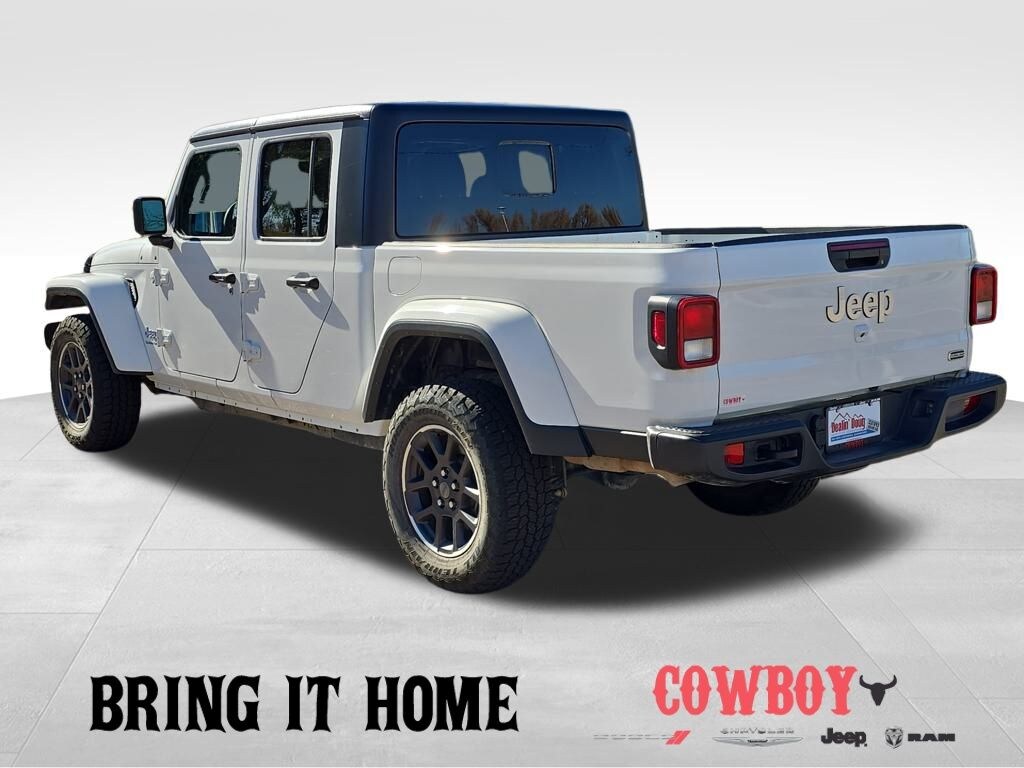 Used 2023 Jeep Gladiator Overland Truck Crew Cab