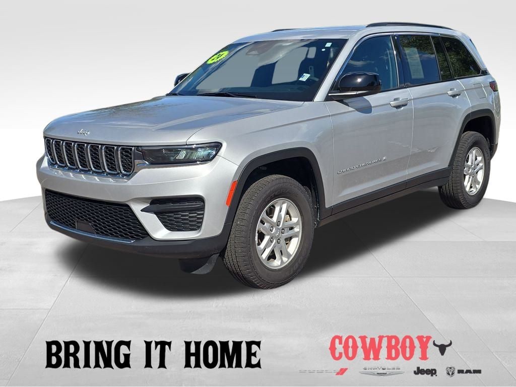 Used 2024 Jeep Grand Cherokee Laredo SUV