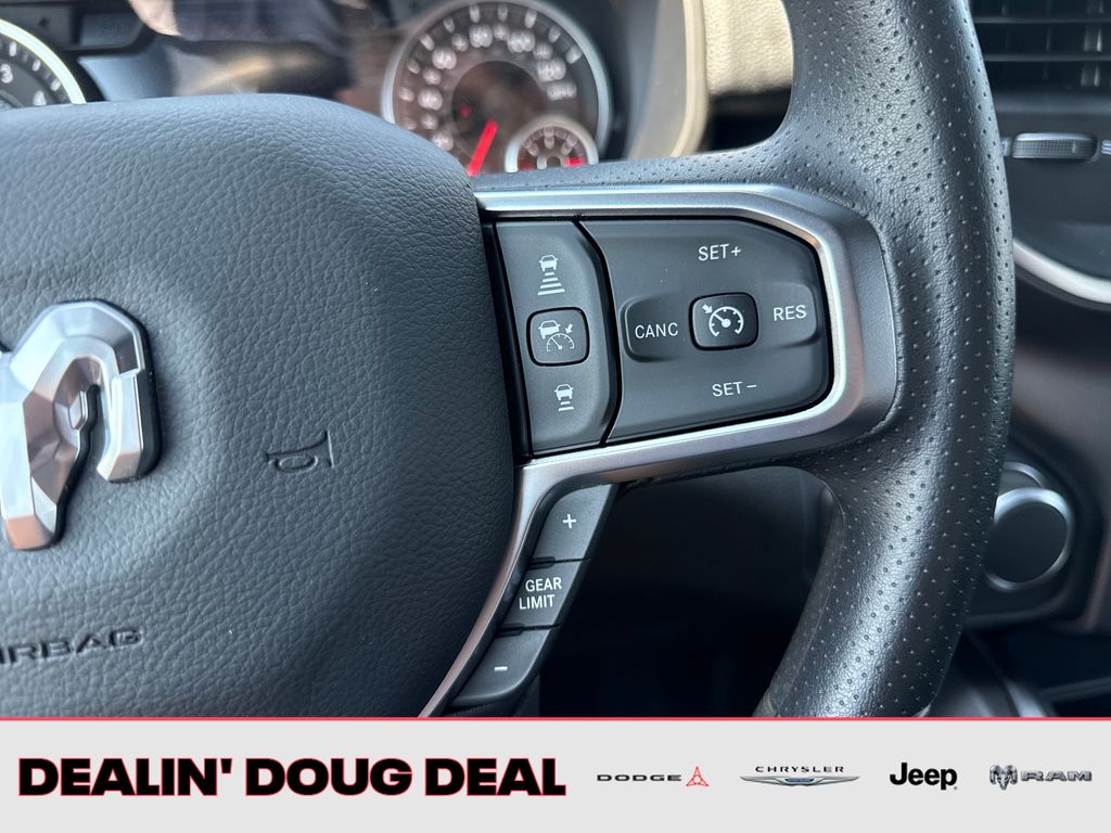 2026 RAM 1500 Express - Photo 16