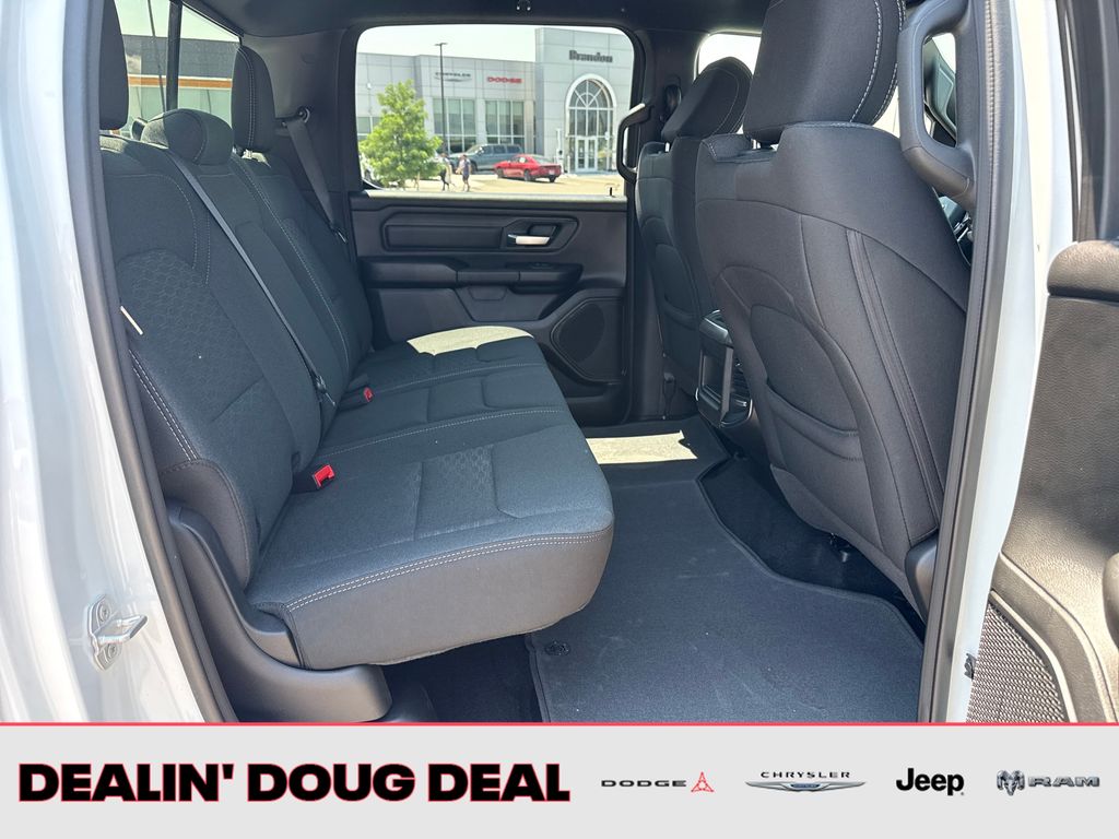 2026 RAM 1500 Express - Photo 28