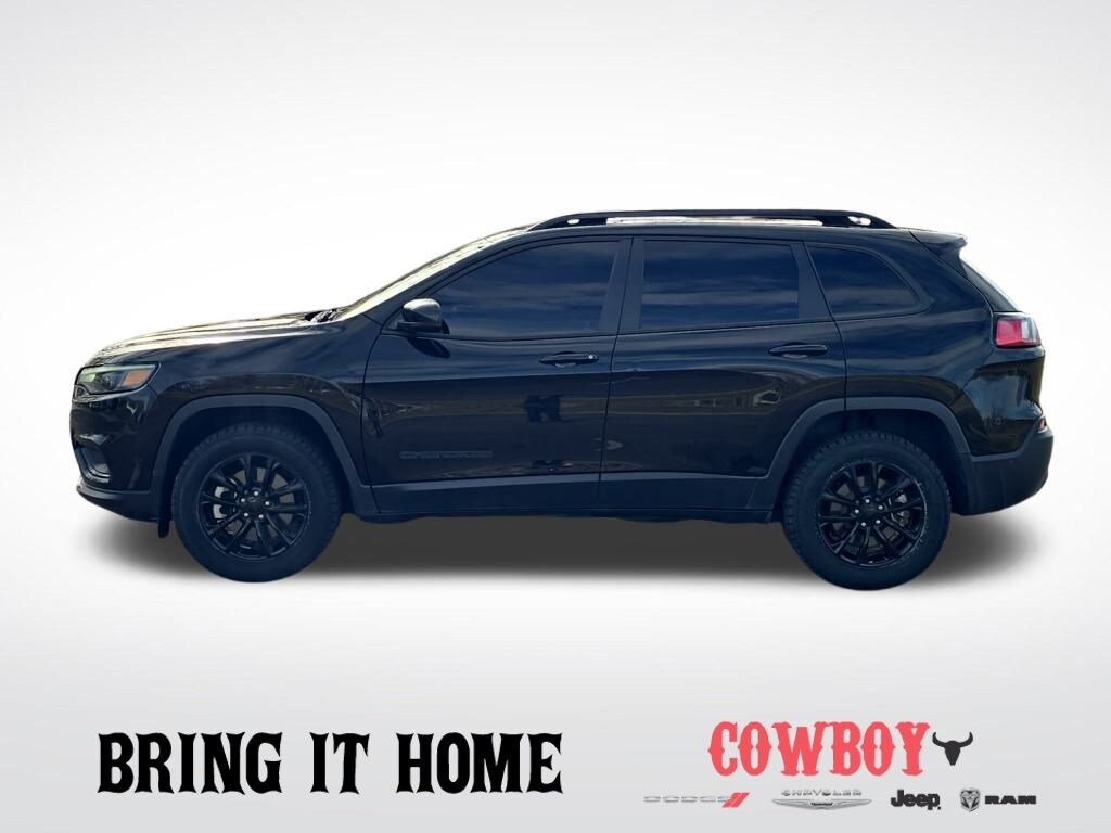 Used 2023 Jeep Cherokee Altitude SUV