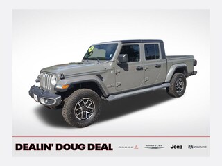 2020 Jeep Gladiator Overland Truck
