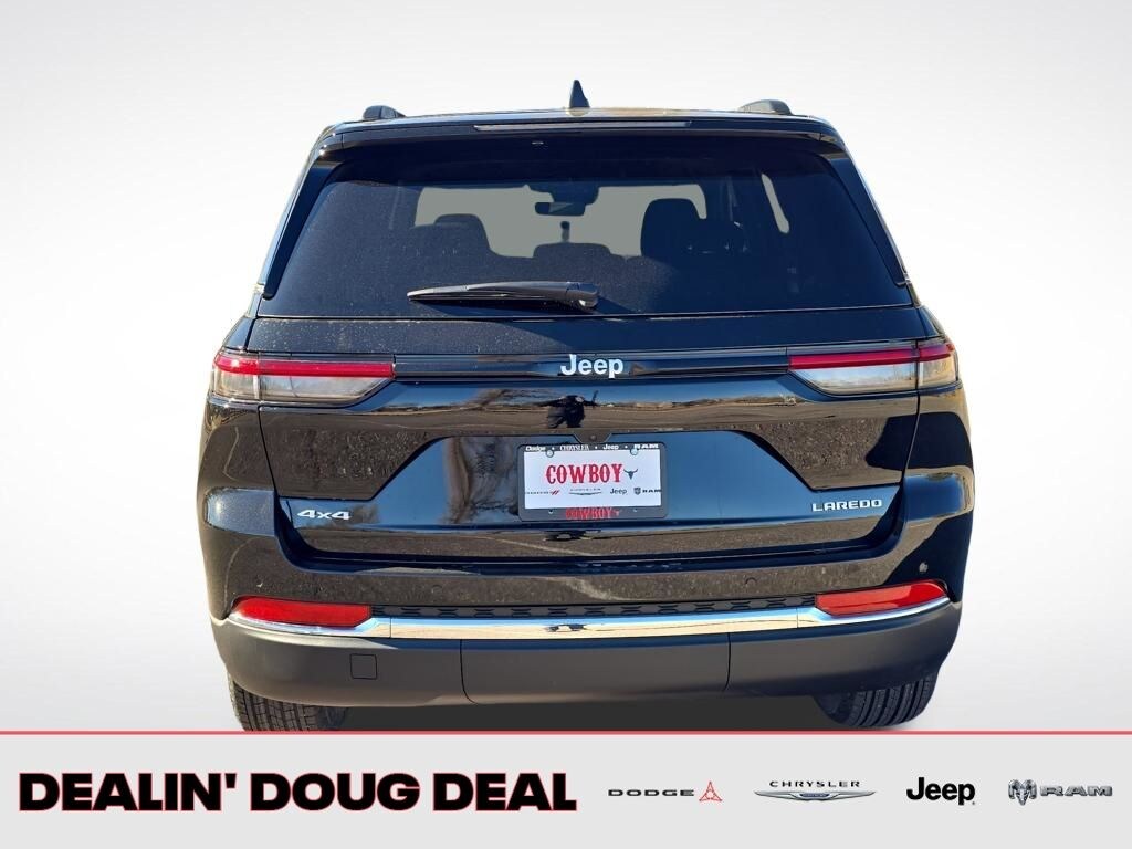 New 2026 Jeep Grand Cherokee Laredo SUV