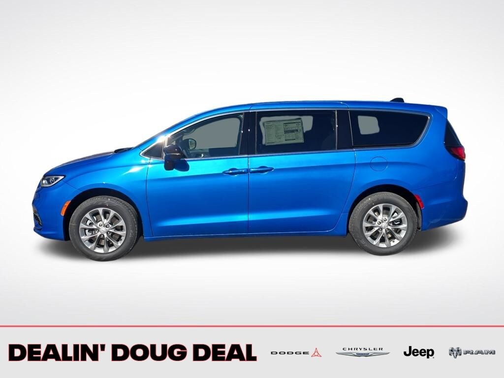 New 2026 Chrysler Pacifica Select Minivan/Van