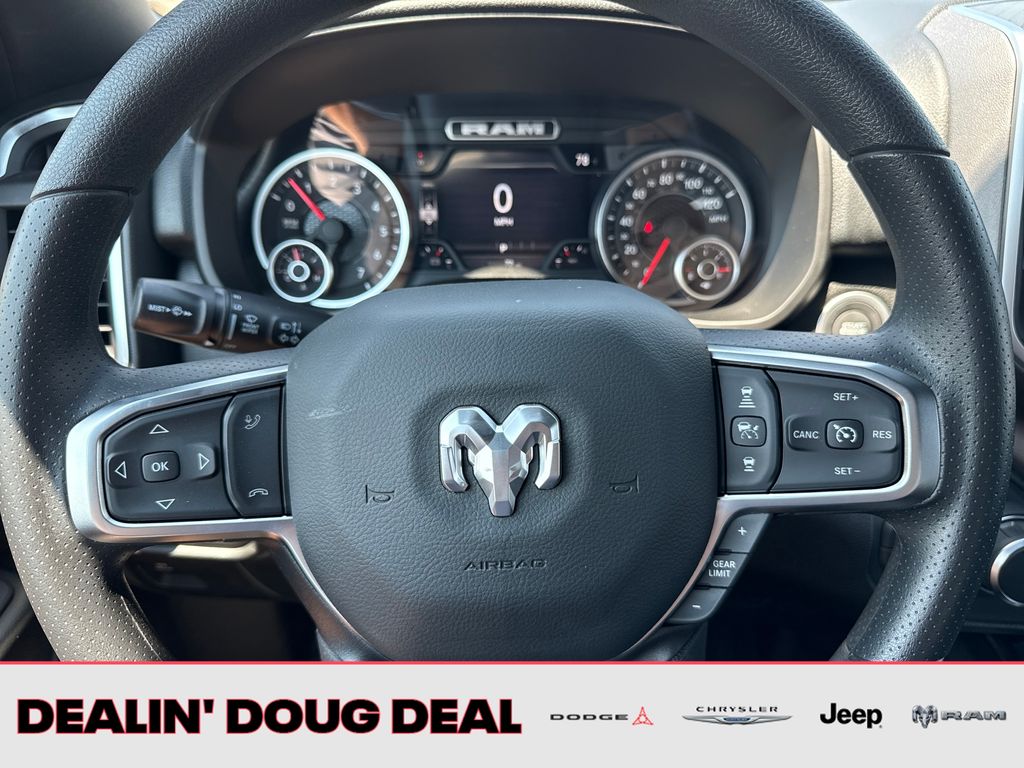 2026 RAM 1500 Express - Photo 14