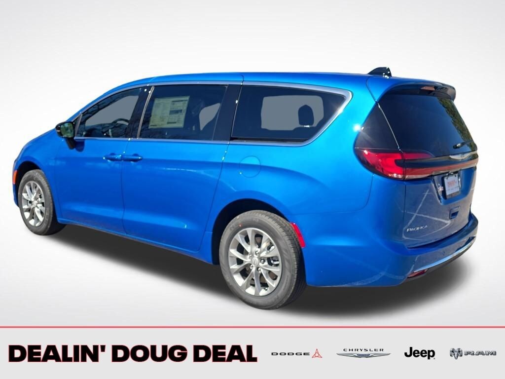 New 2026 Chrysler Pacifica Select Minivan/Van