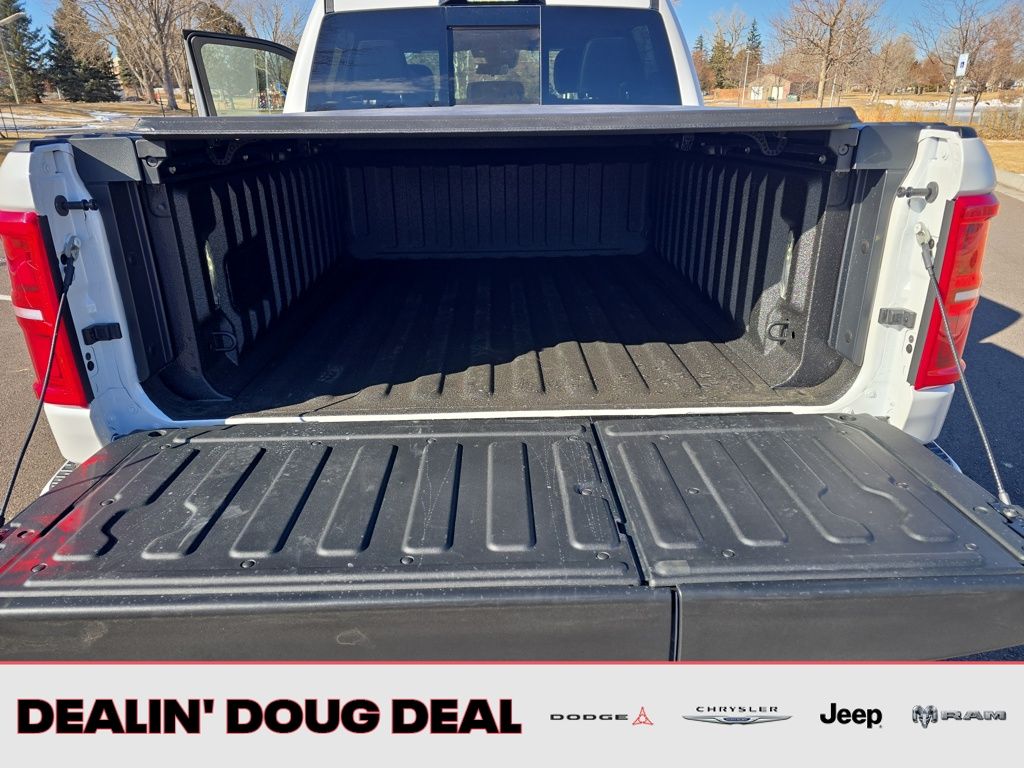 2026 RAM 1500 Limited - Photo 21