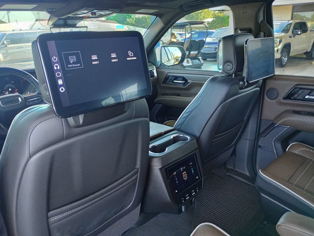 2026 GMC Yukon XL Denali Ultimate - Photo 23