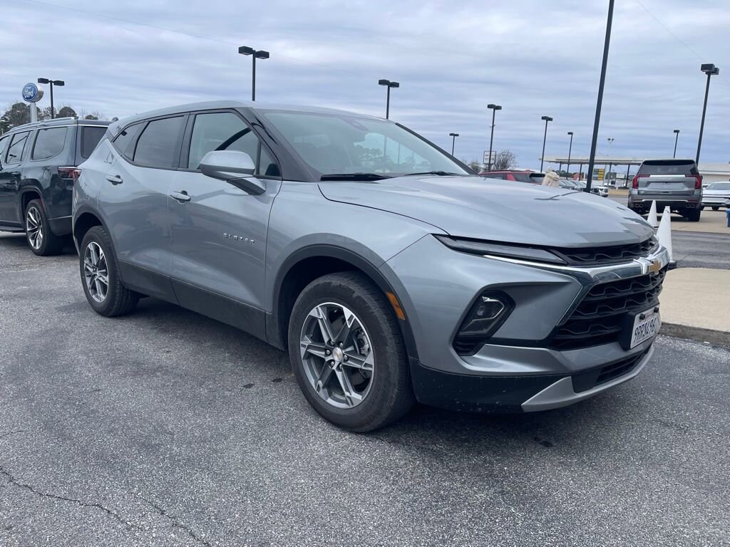 Used 2025 Chevrolet Blazer 2LT SUV