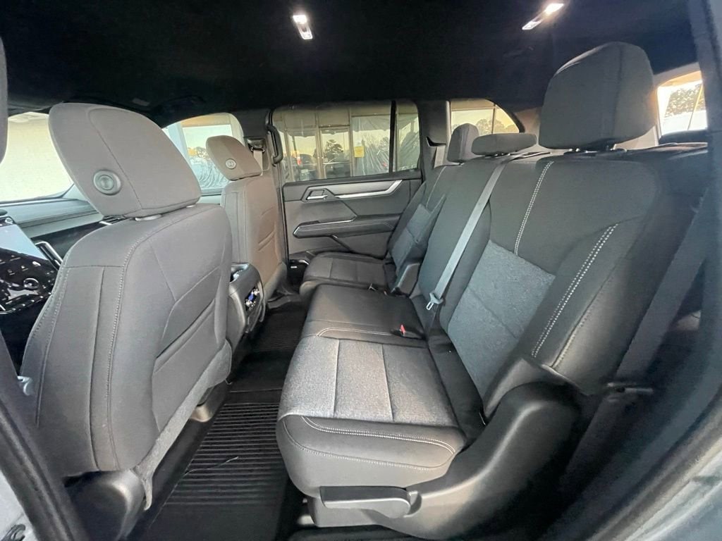 2026 GMC Acadia Elevation - Photo 12